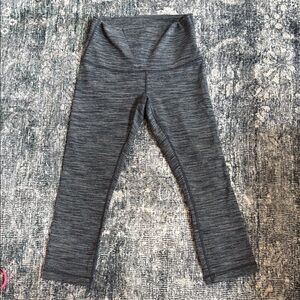 ⚡️Like-New⚡️Lululemon Capri Leggings